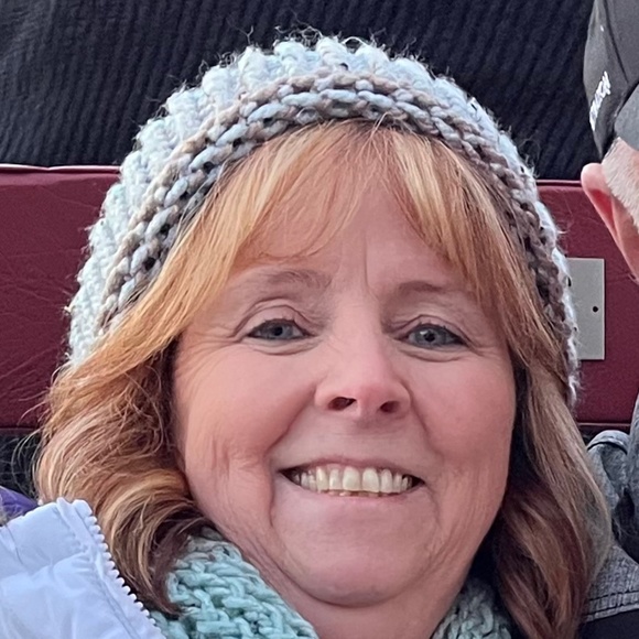 Meet your Posher, Debbie - Picture 1 of 1